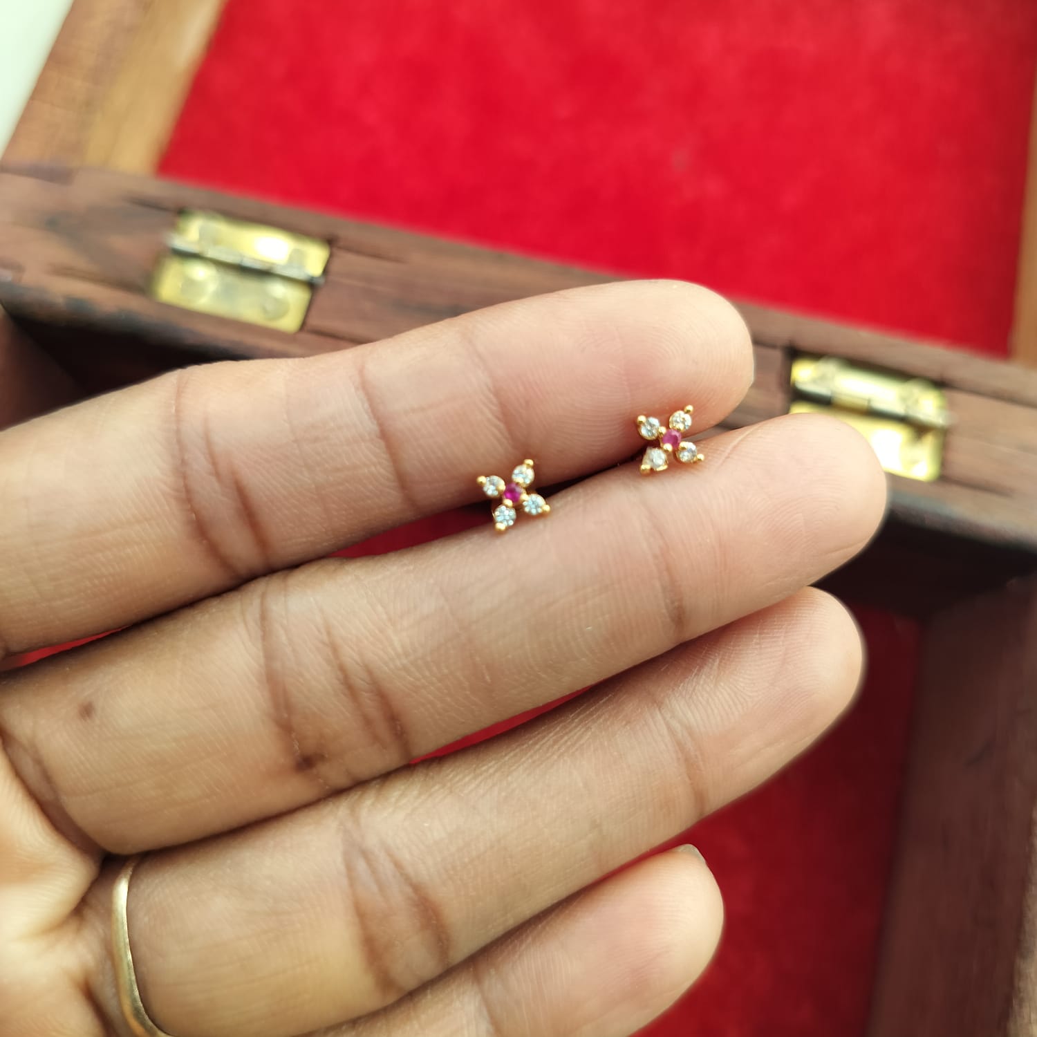 Diamond - Stud