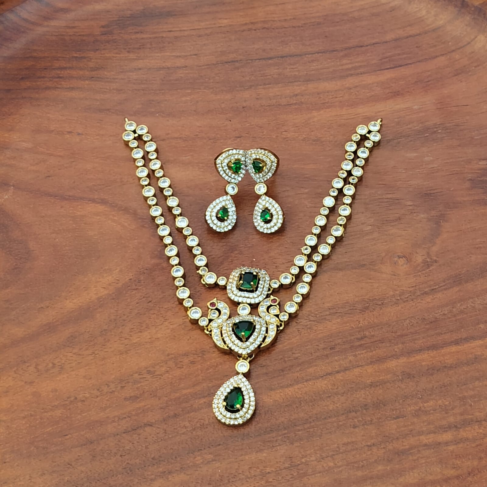 Ruchi Dual Layered Neckpiece