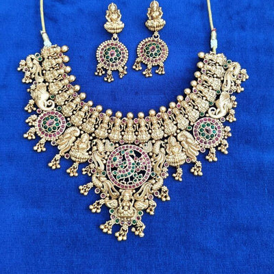 Kempu Lakshmi Choker