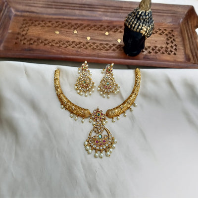 Antique Kante Necklace