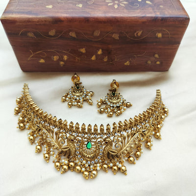 Naavillu Bridal Chocker Set