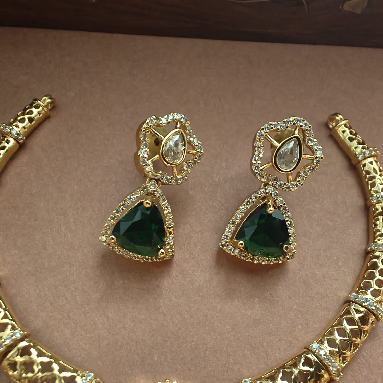 Manaslayo-Neckpiece