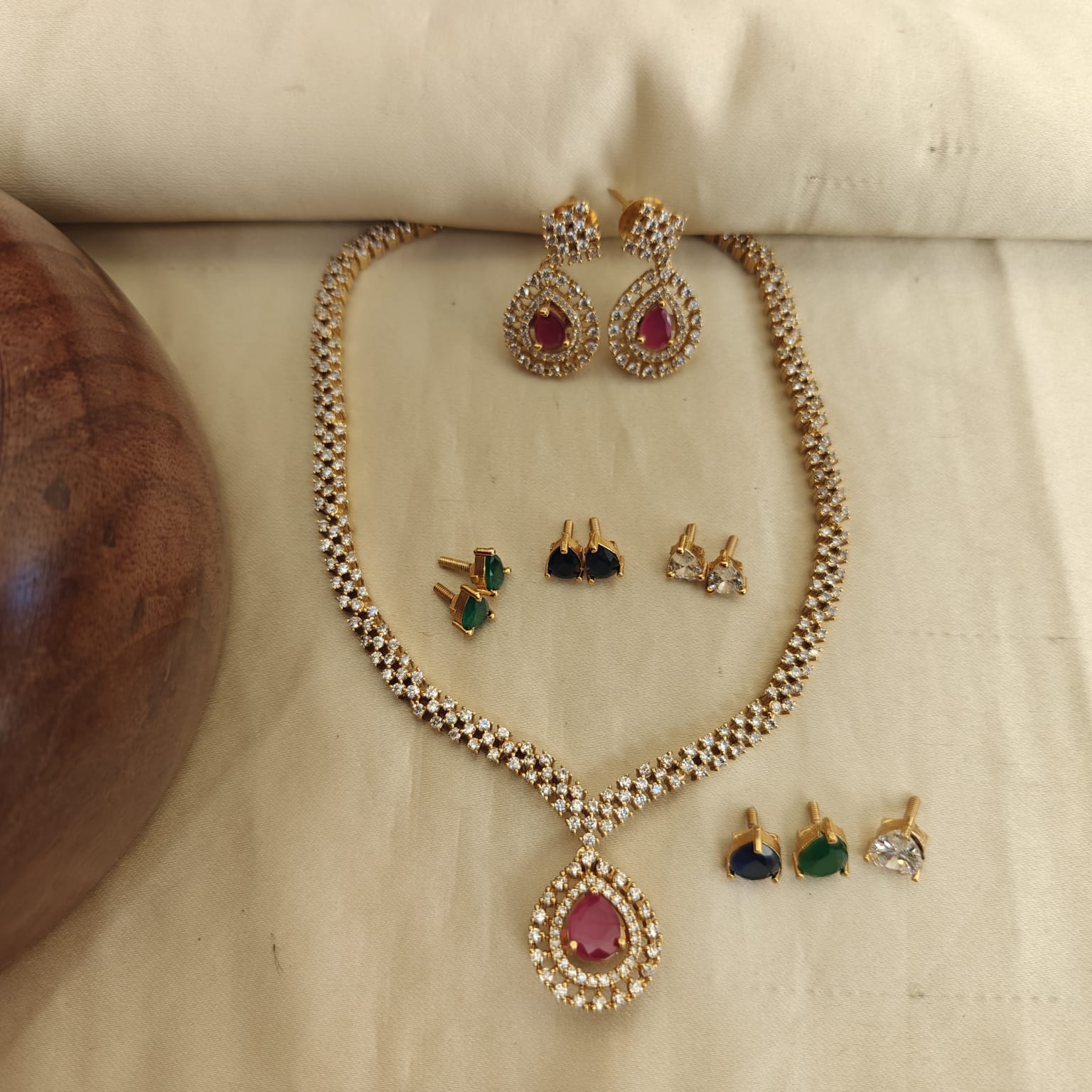 Gowri Interchangeble necklace