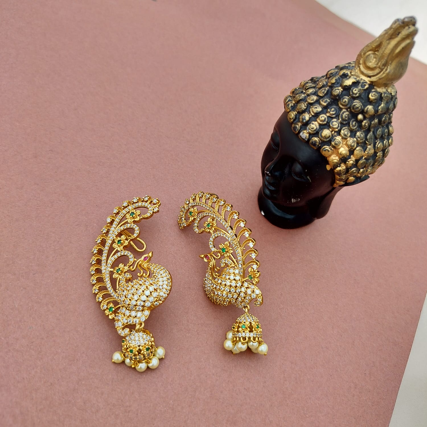 Diya- Navilu Earcuff