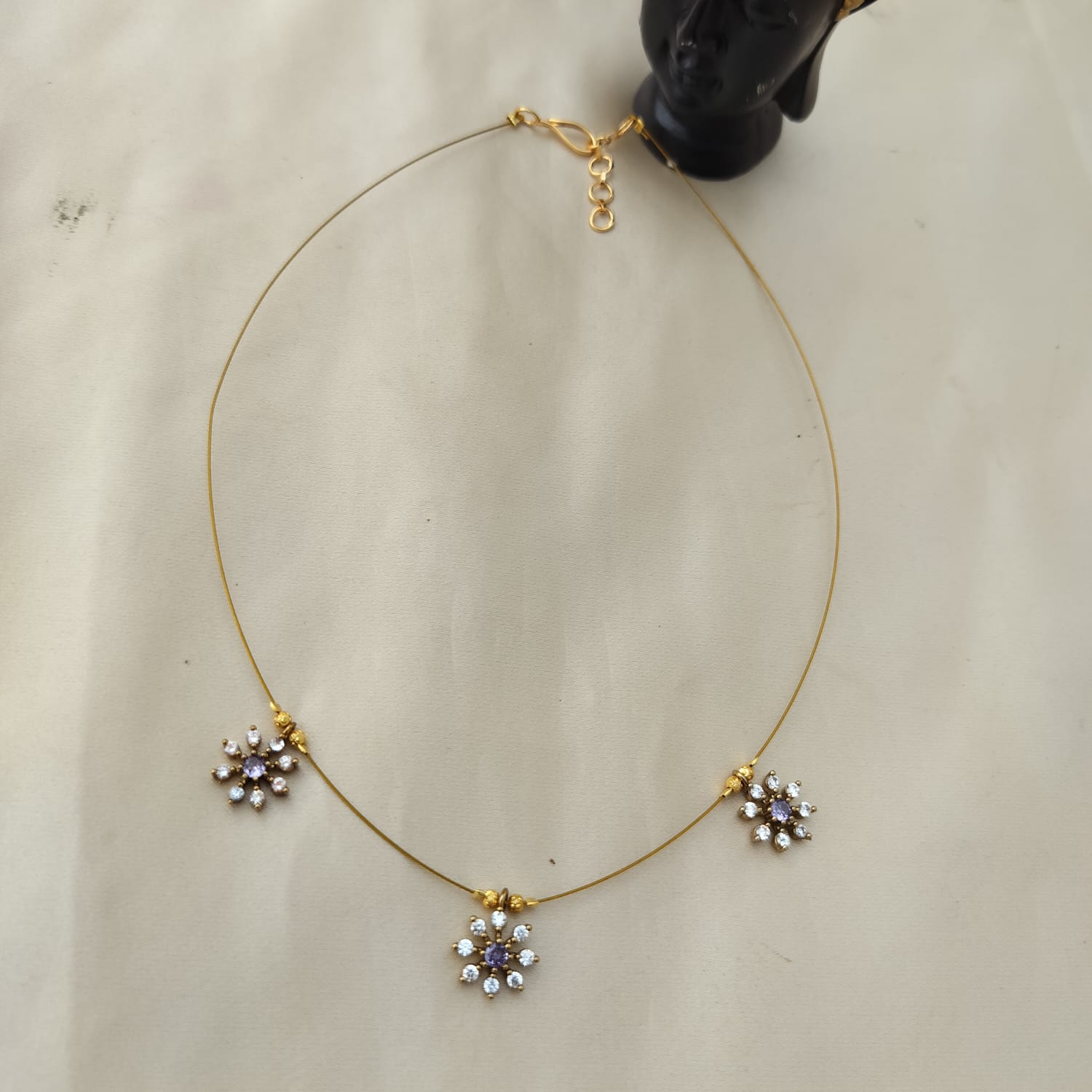 Elsa-Invisible necklace