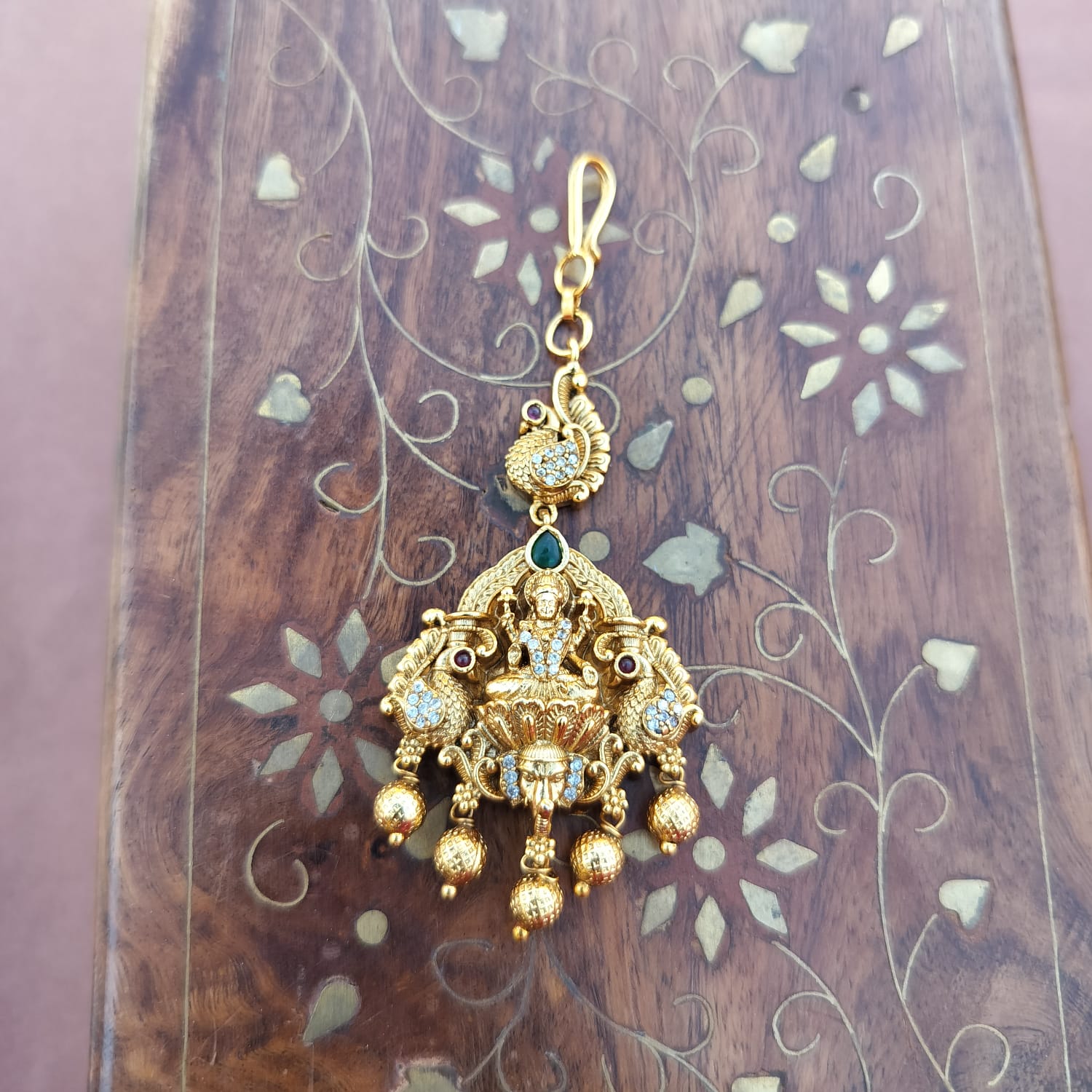 Nakshi Temple Designer  Tikka