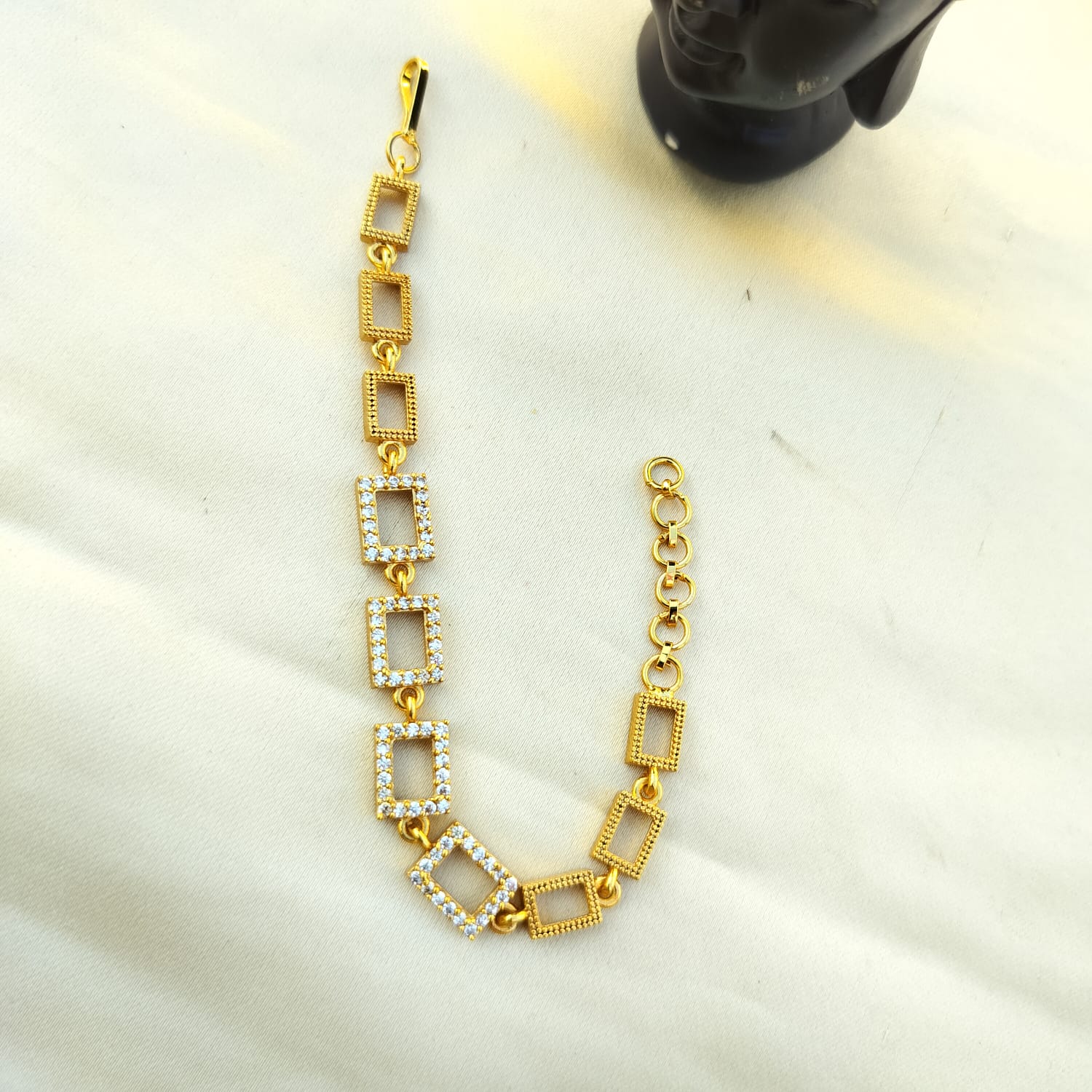 Minimal-Bracelet