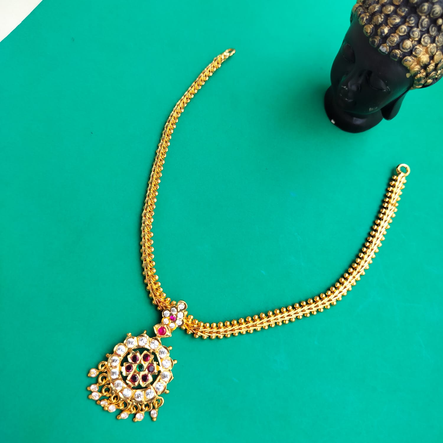 Pannchaloha, impon necklace