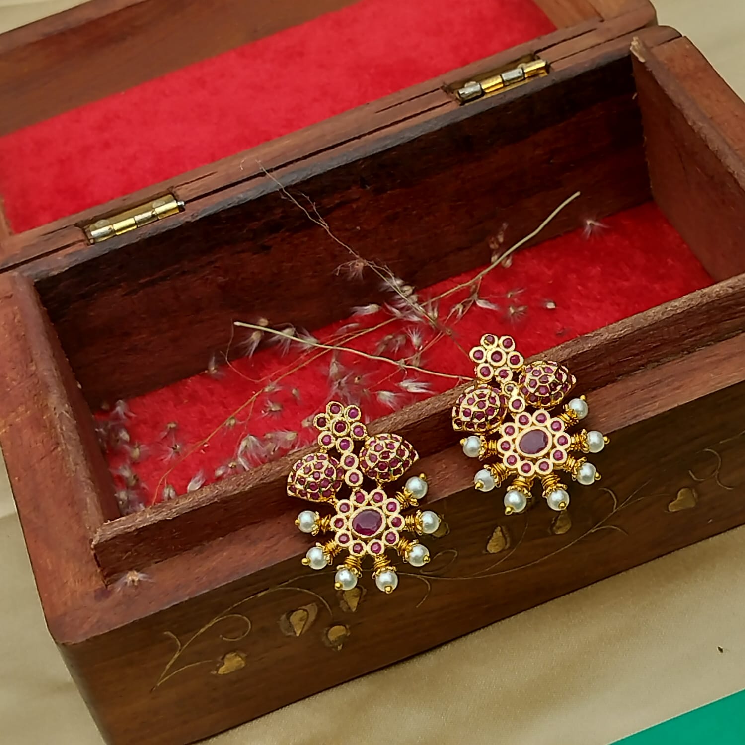 Floral American Diamond Earings 