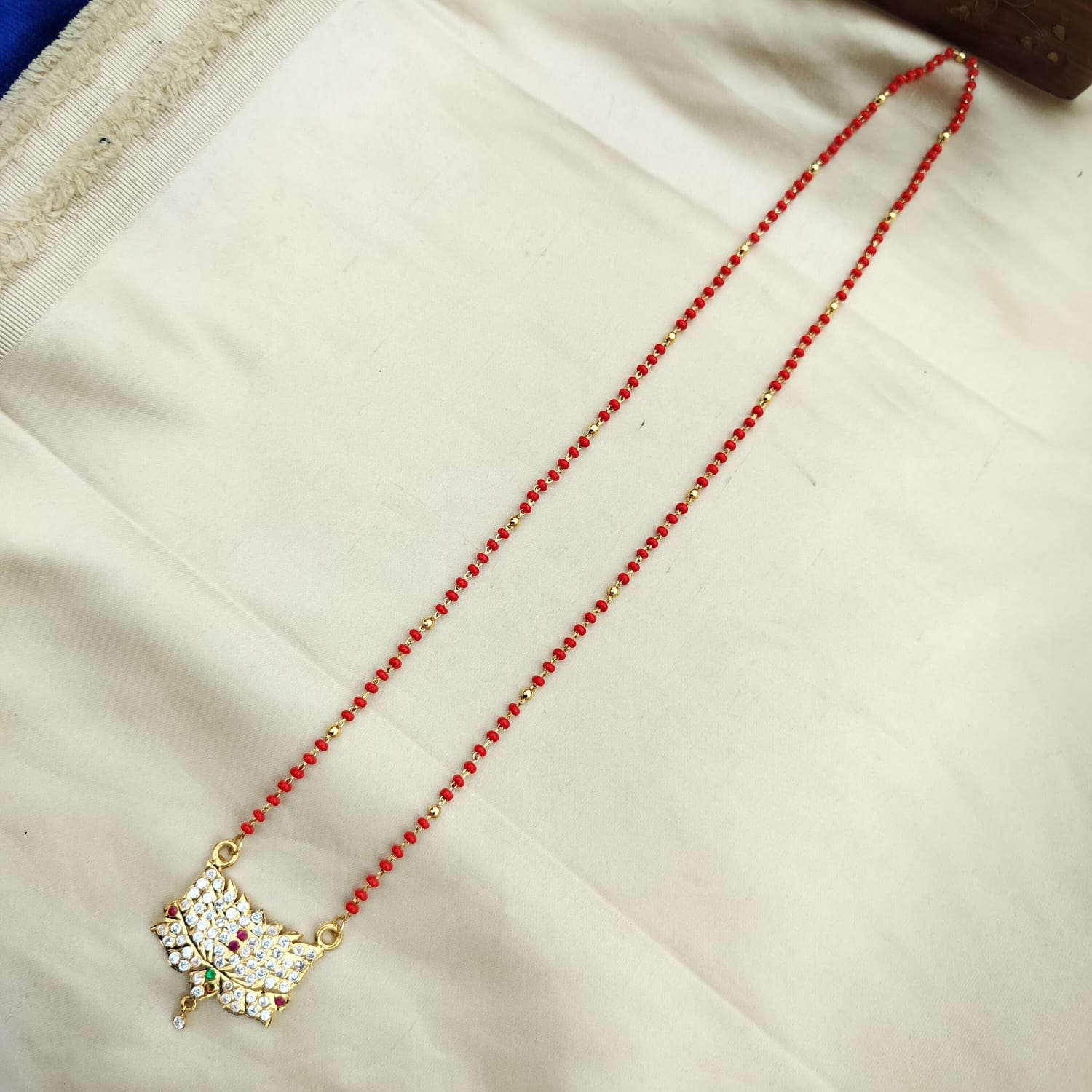 panchloha ruby dollar chain