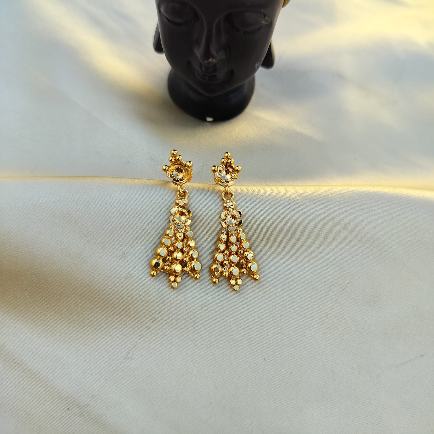 Gold Replica Earing 