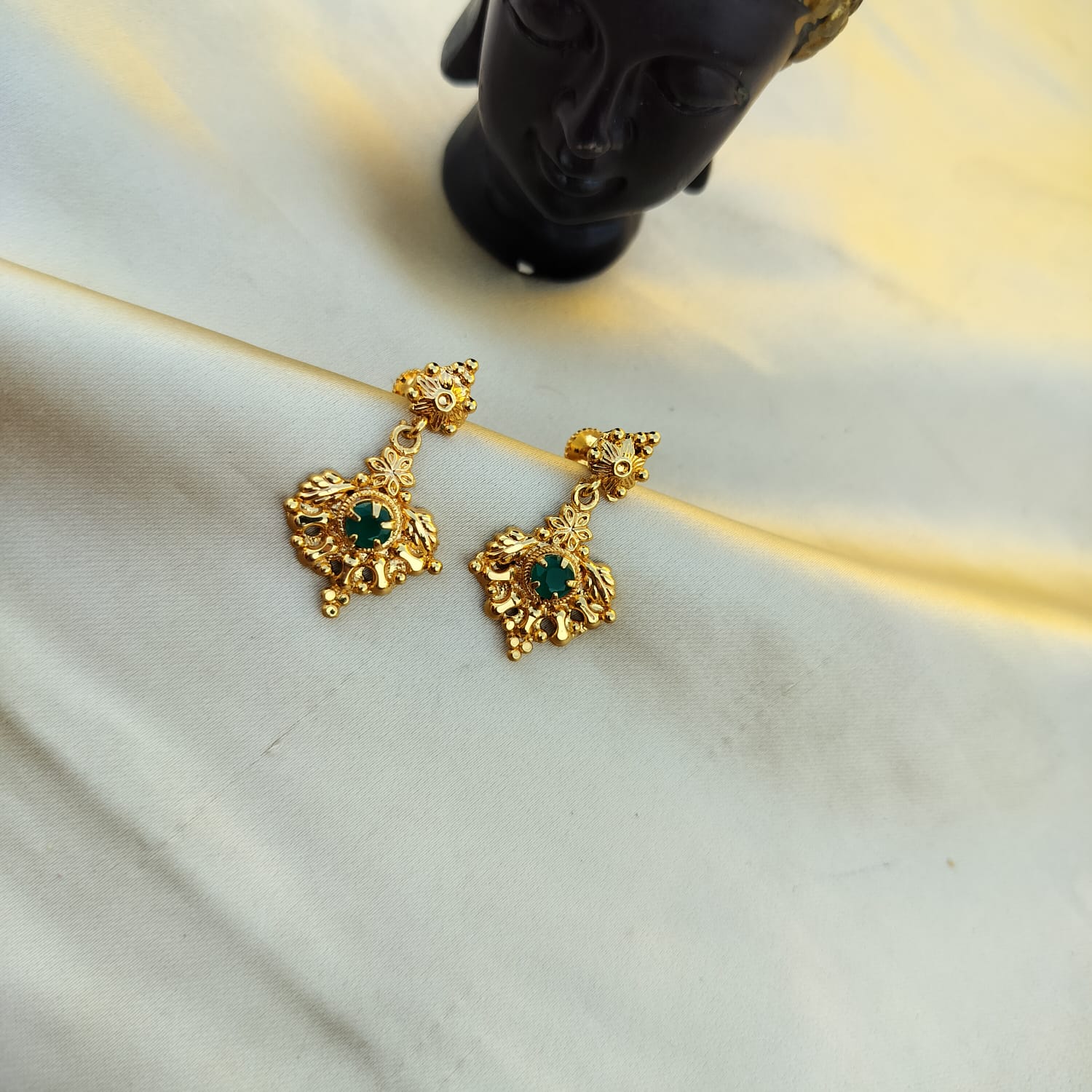 Gold replica earings 