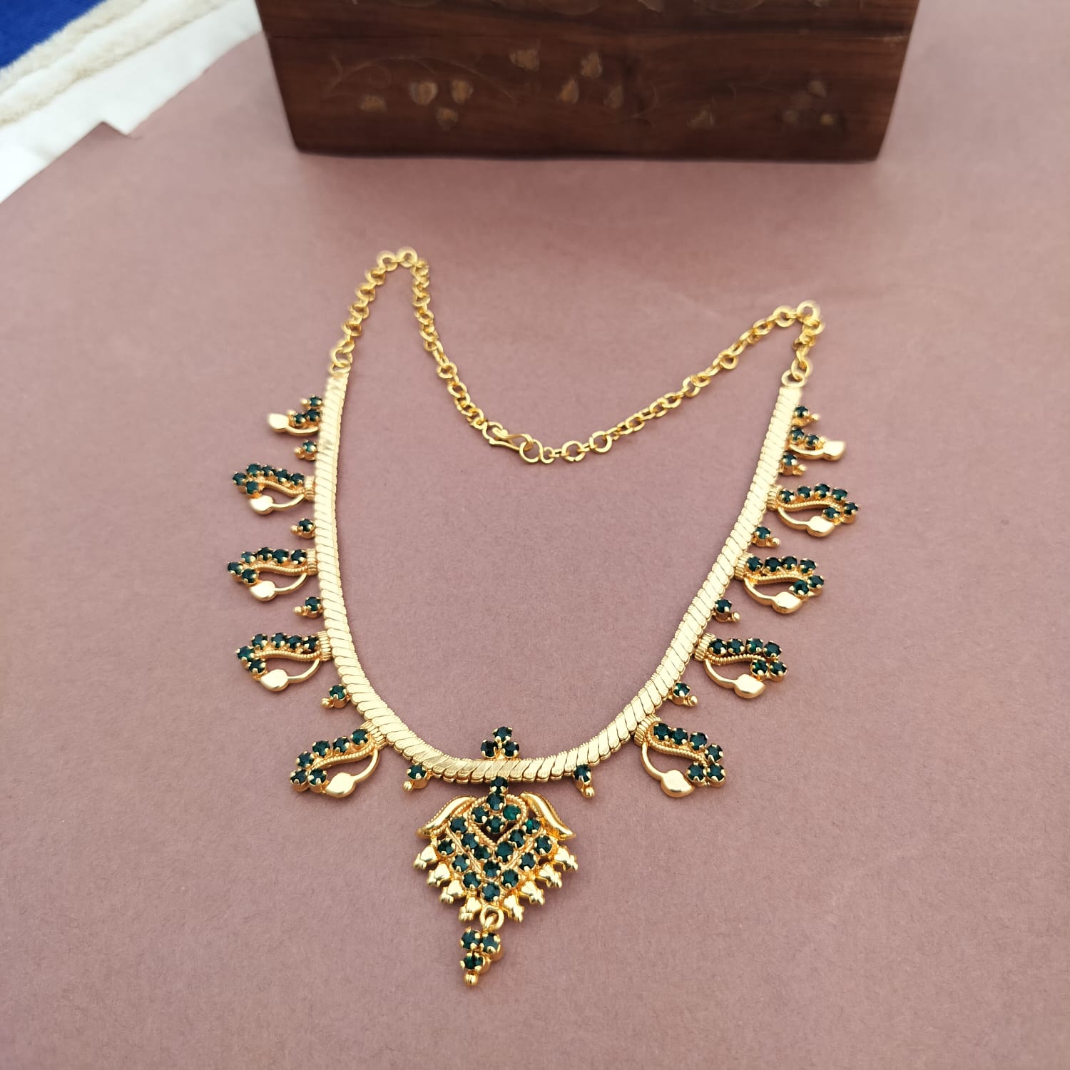 Necklace 