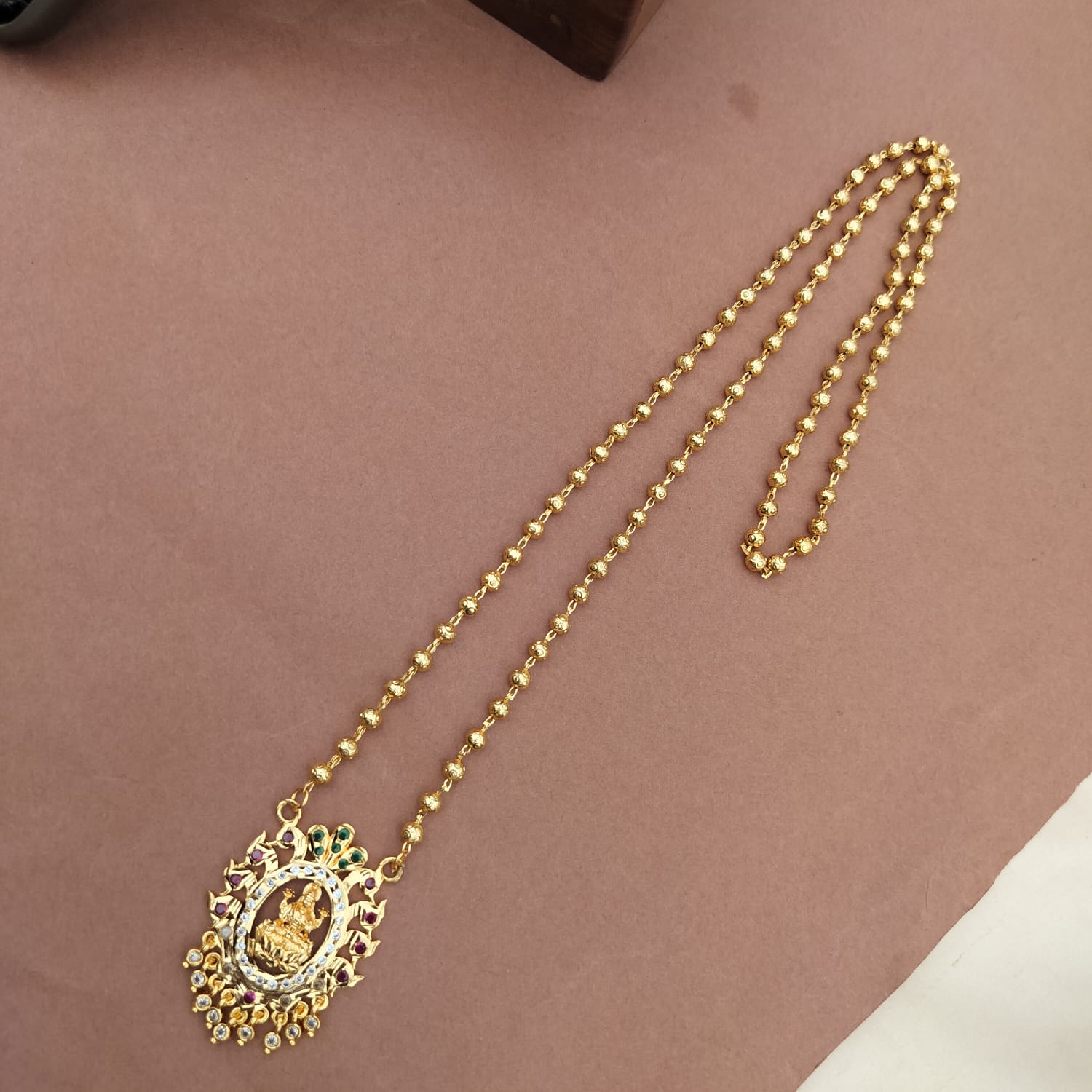 Dollar Chain
