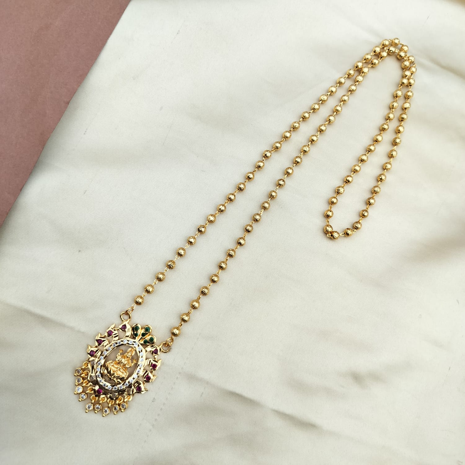 Dollar Chain
