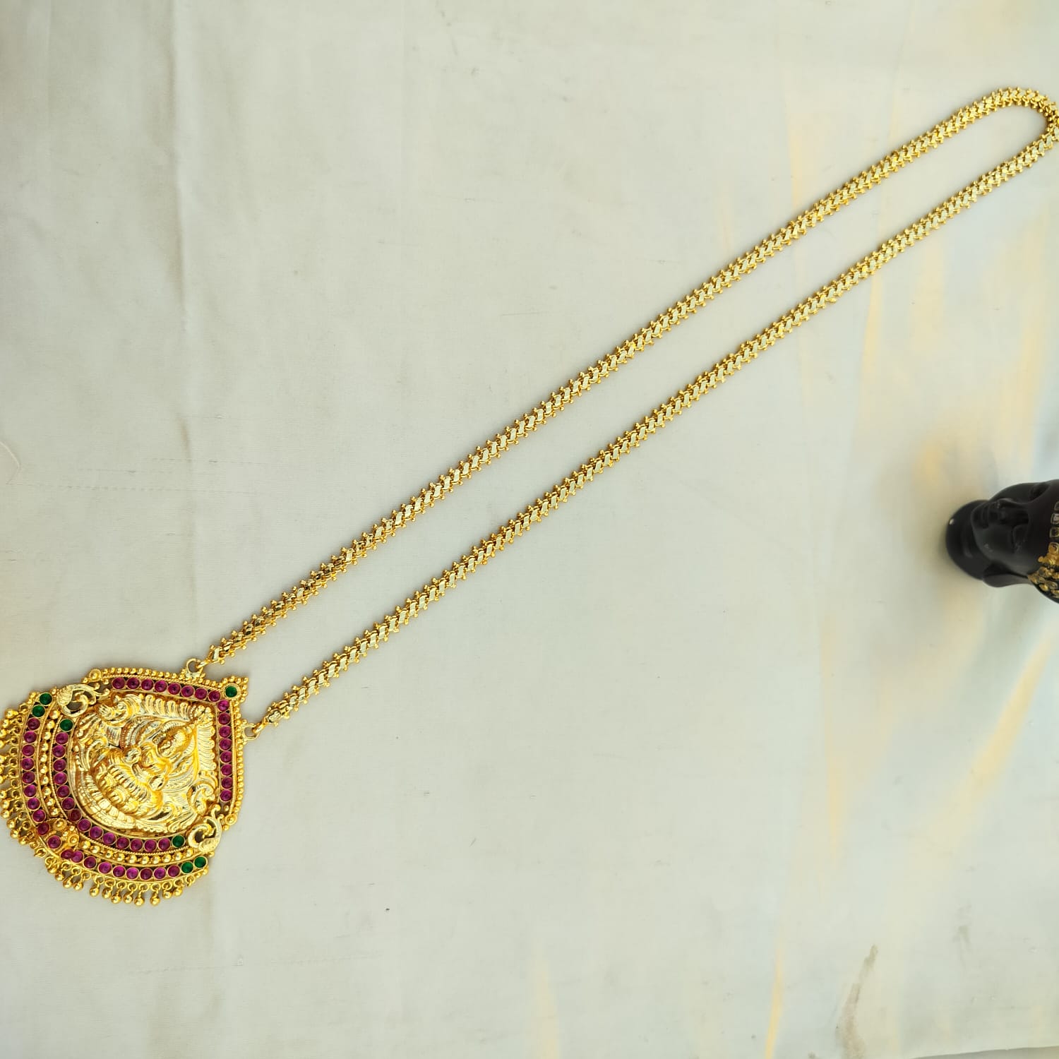 Dollar Chain