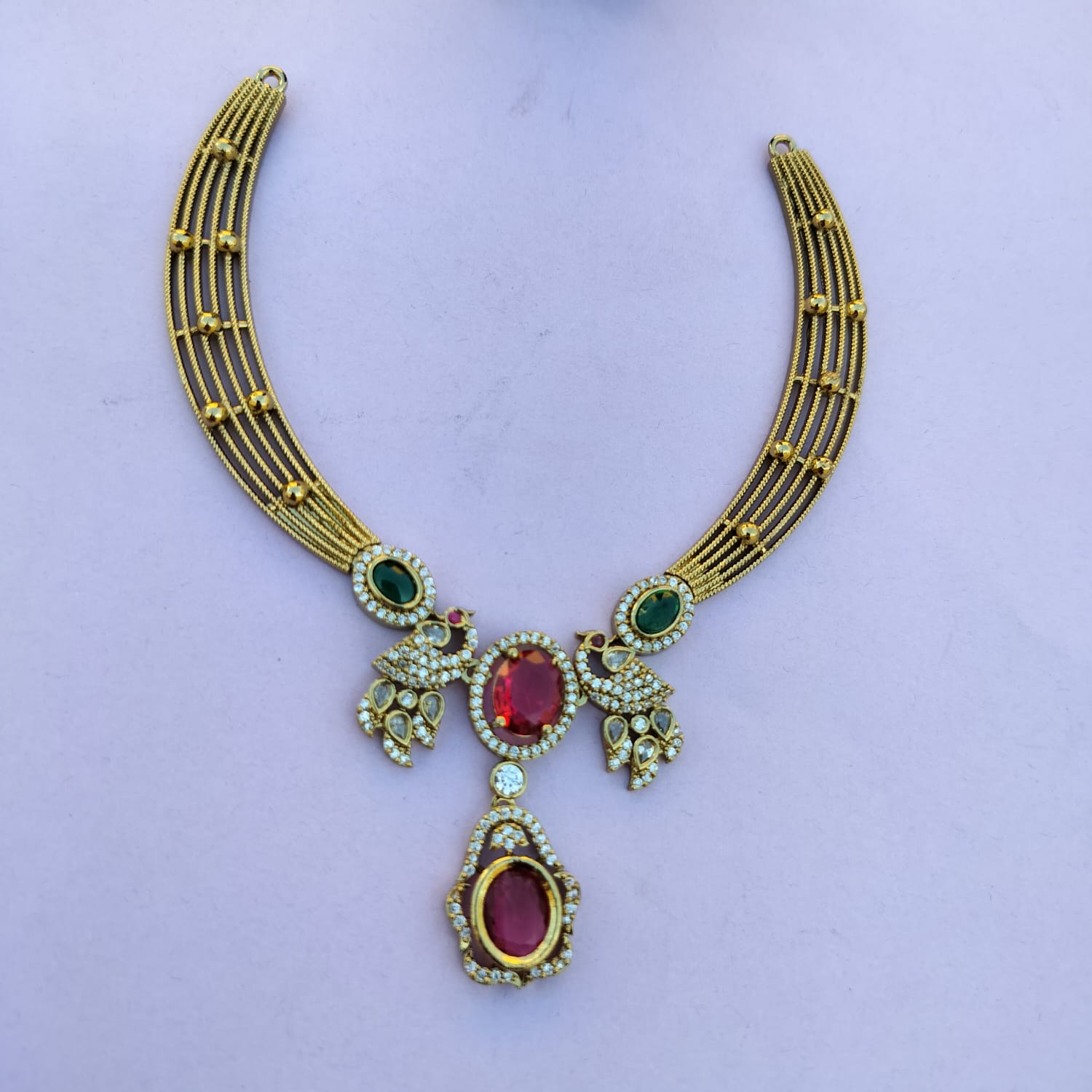 hasli neckpiece