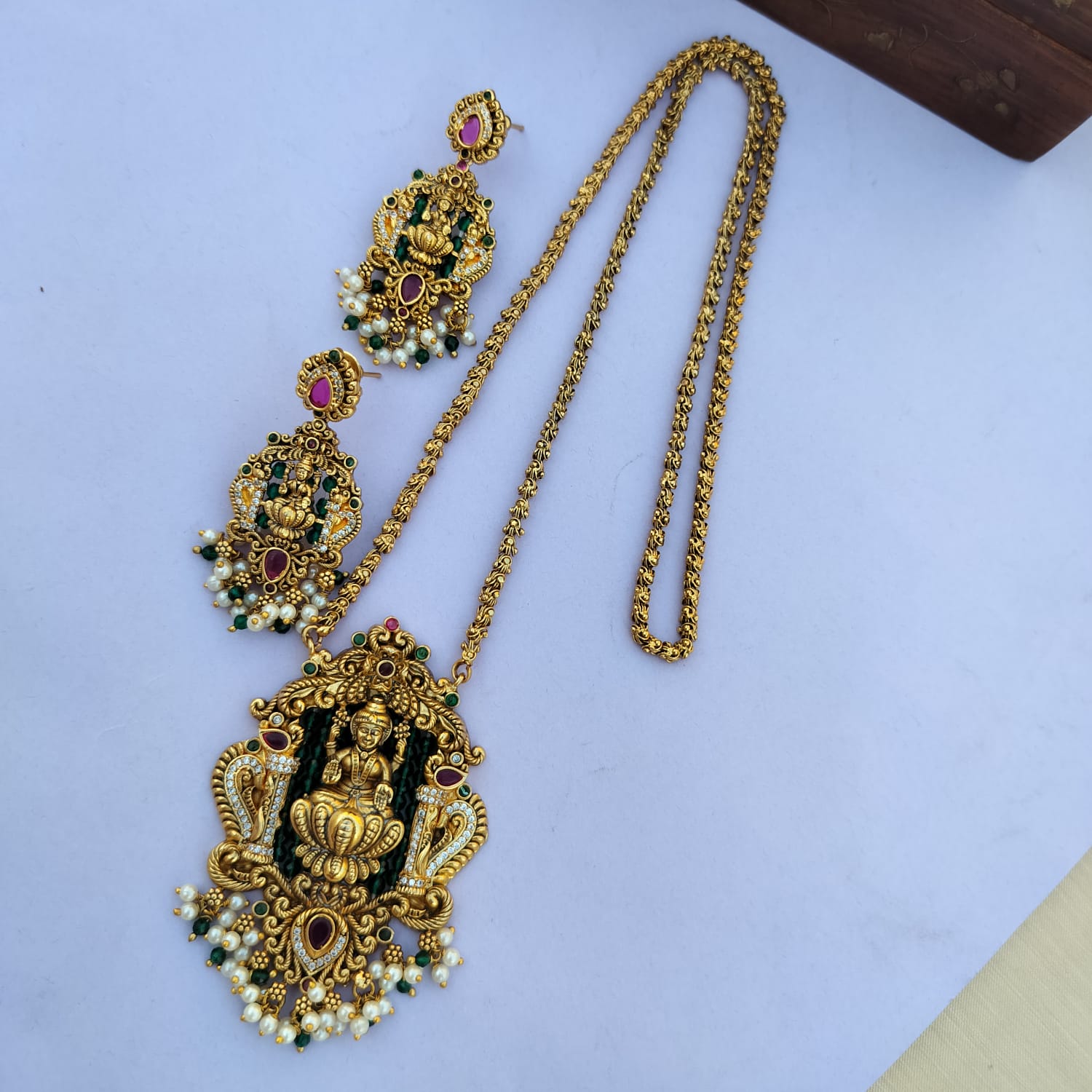 lakshmi dollar chain