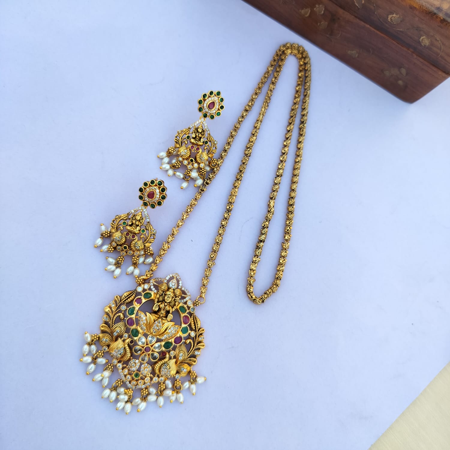 lakshmi dollar chain