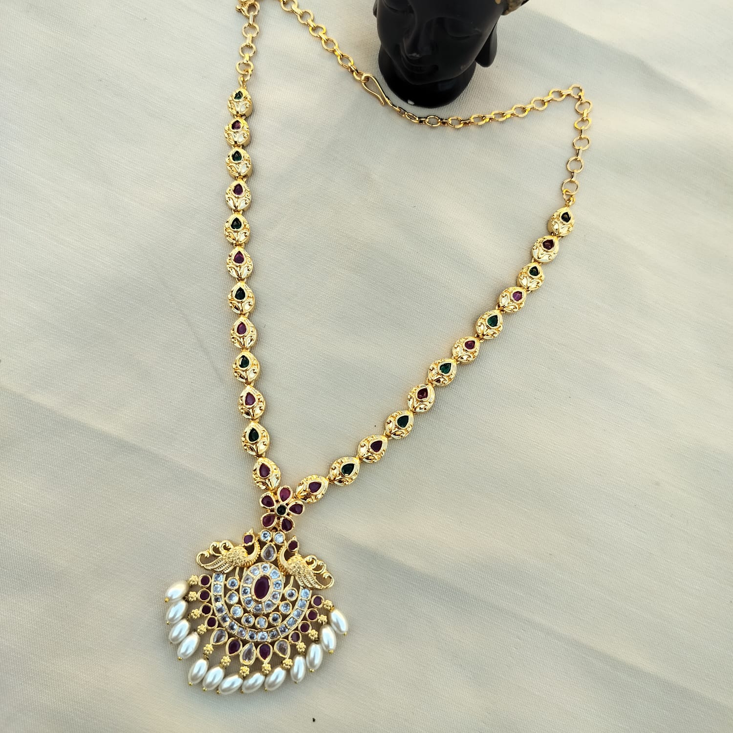 Peacock Pearl Necklace