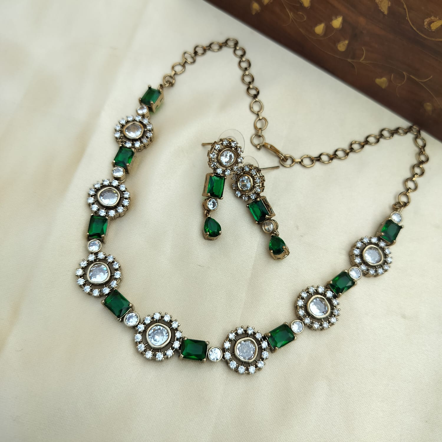 Rectangle Shape  Green Necklace