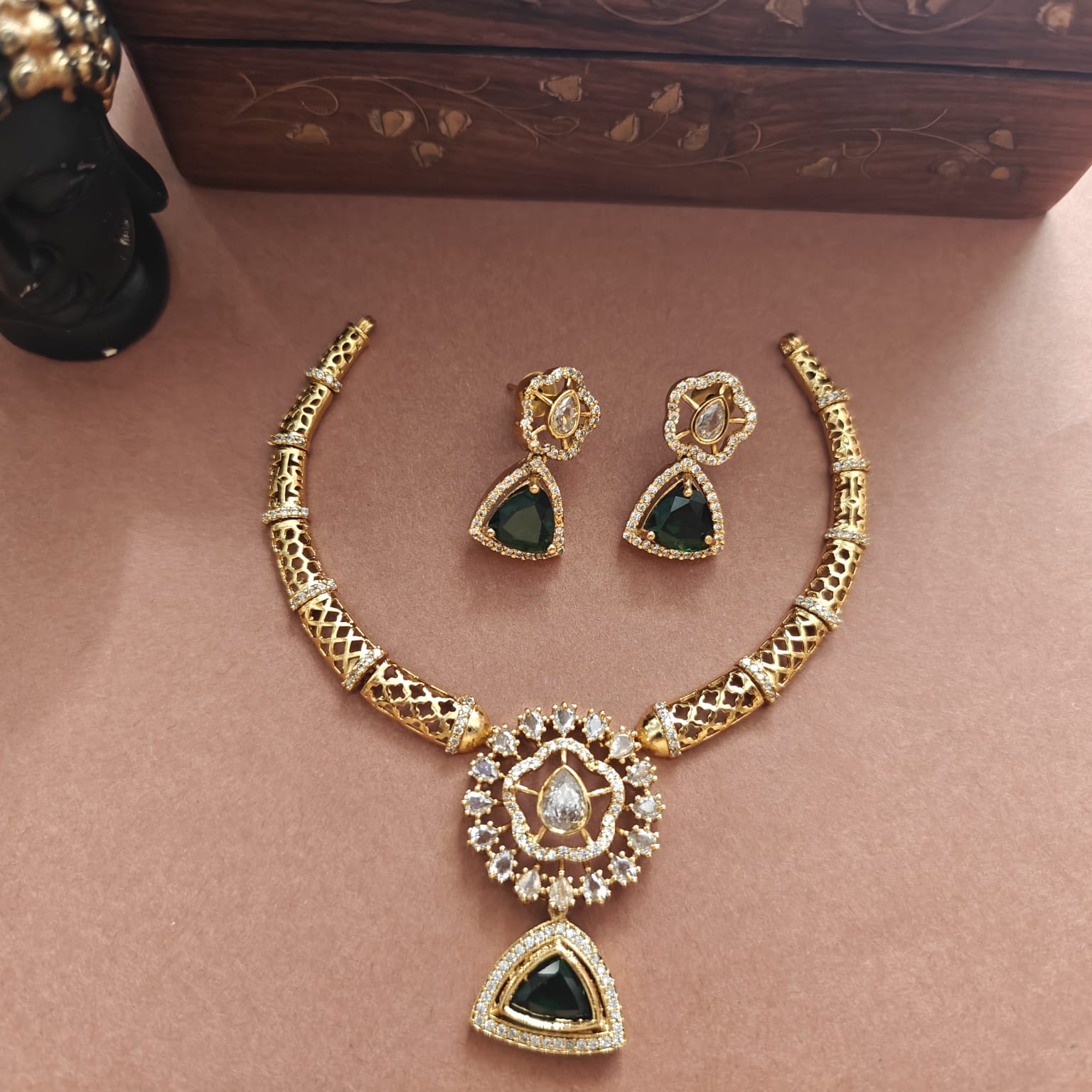 Manaslayo-Neckpiece