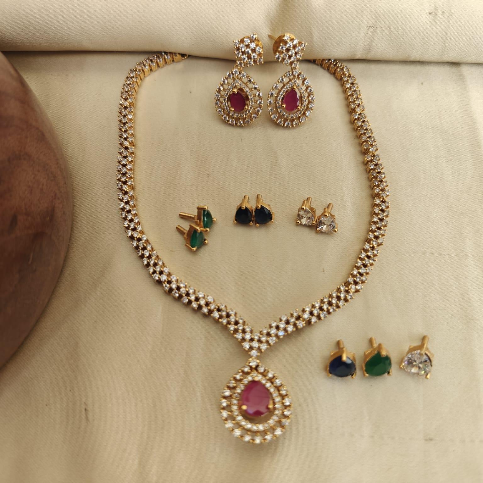 Gowri Interchangeble necklace