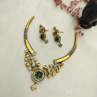 Swasti-Indo western Neckpiece