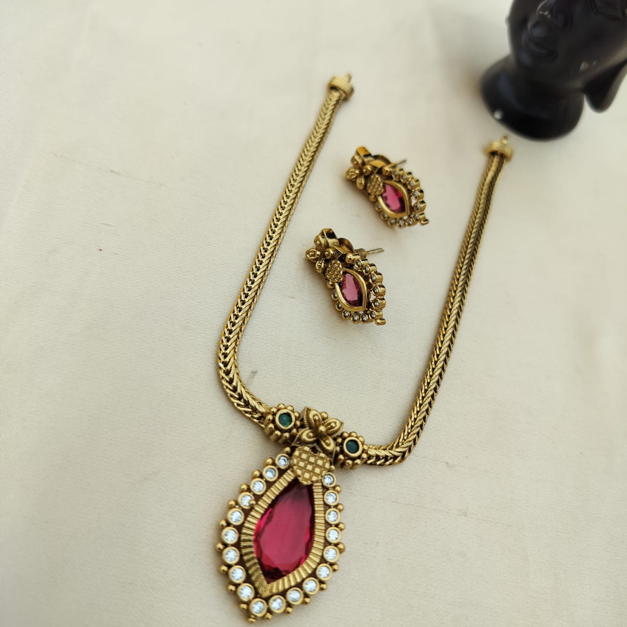 Meena- Ruby Necklace