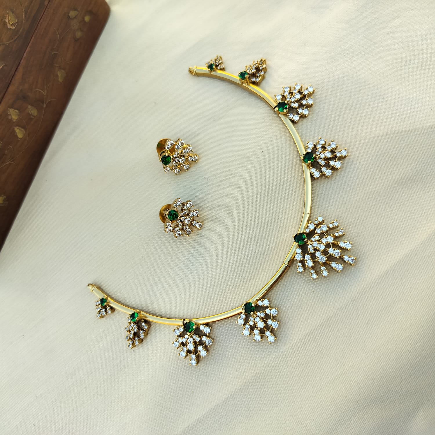 Leaf - Hasli Necklace