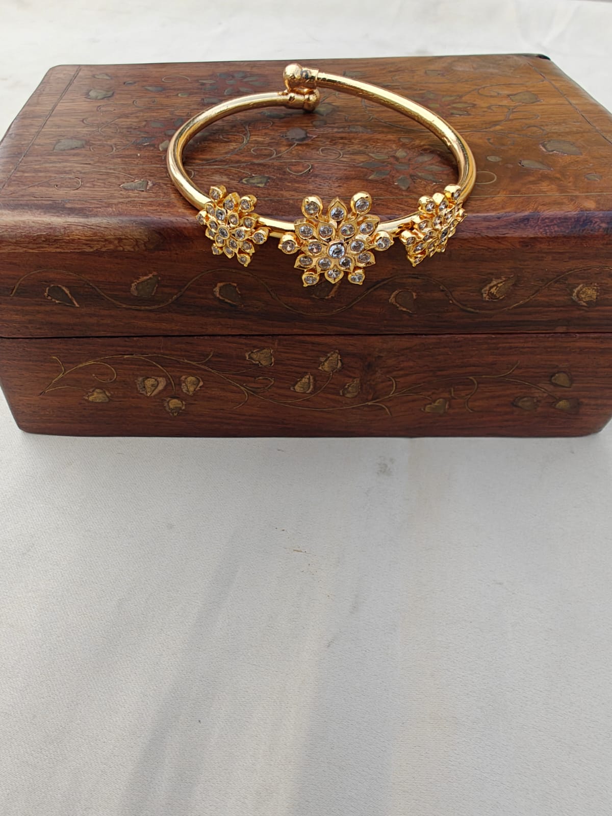 Daimond Flower Kada-Panchaloha