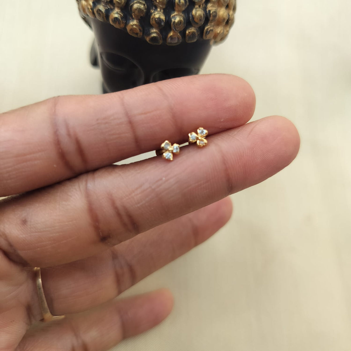 Flower-Baby stud