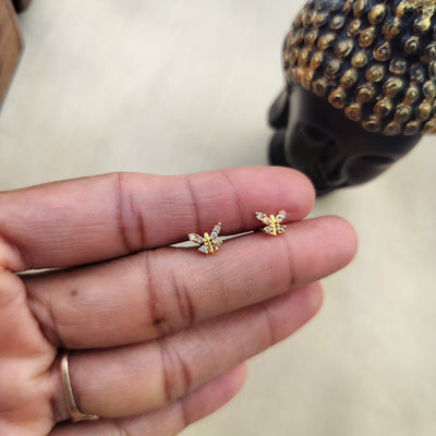 Bow-Baby stud