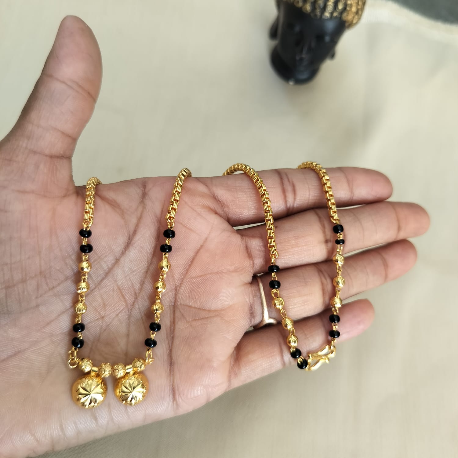 Karimani Manglya Chain-V2