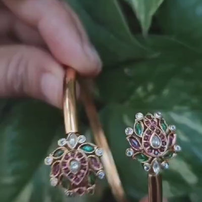 Lotus Kadav